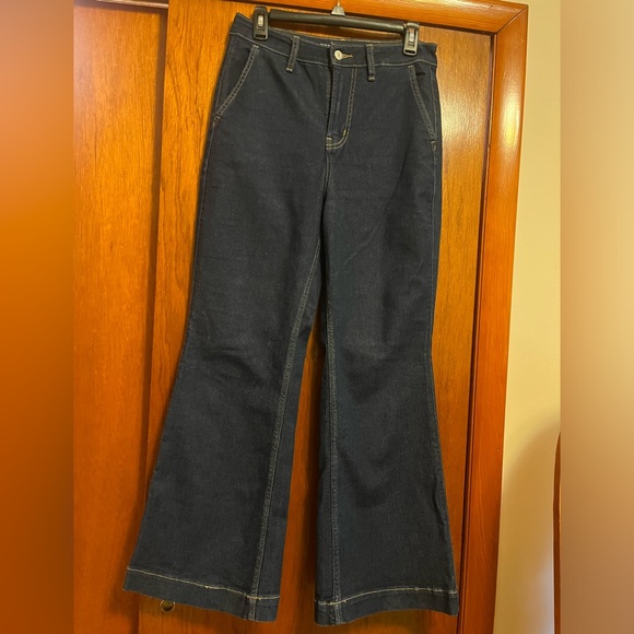 Old Navy Wide Leg Jeans - Picture 1 of 1